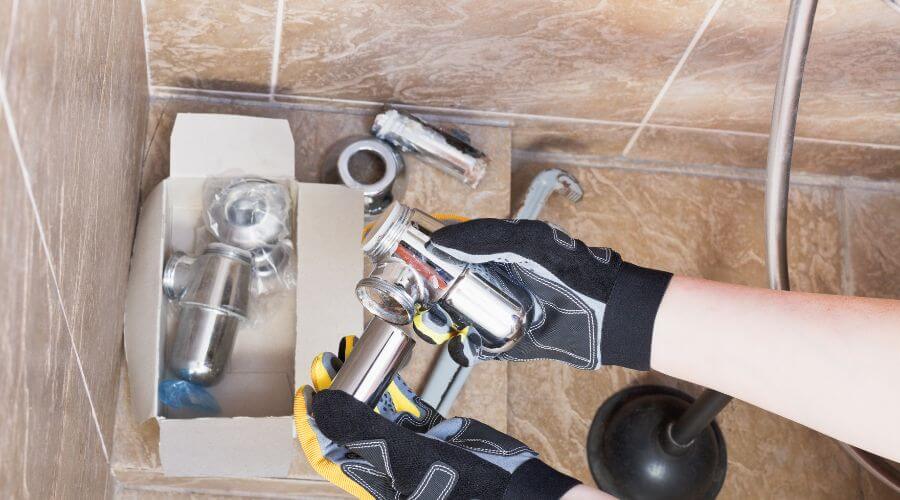 Expert Emergency Roof Repairs services in Crothersville, IN